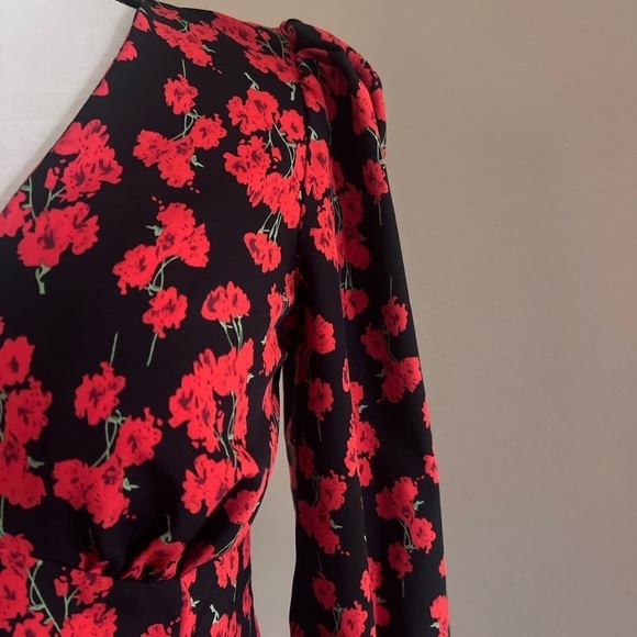 GLAMOROUS fitted button front blouse - Picture 7 of 12